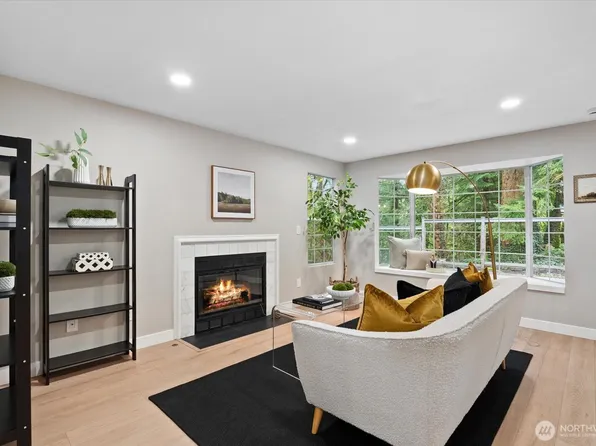 13514 NE 89th Court, Redmond, WA 98052