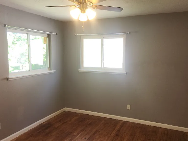 10501 Baron Dr — Photo 9