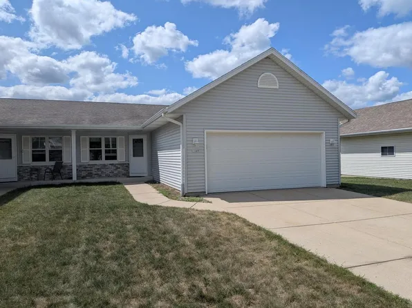 1109 Firethorn DRIVE #1, West Bend, WI 53090