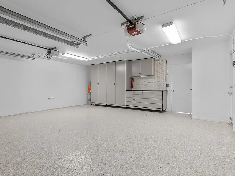 715 Bayside Dr — Photo 44