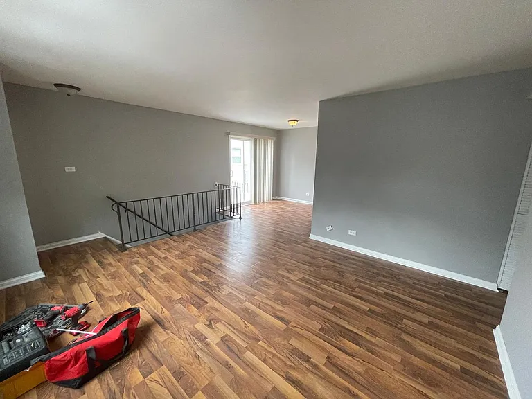 195 Thomas Ct #D — Photo 4