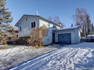 8541 Rosalind St, Anchorage, AK 99507