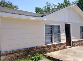 16 Holiday St, Pelzer, SC 29669