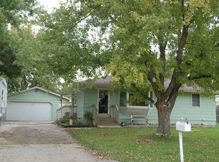1806 W 5th Ave, Indianola, IA 50125