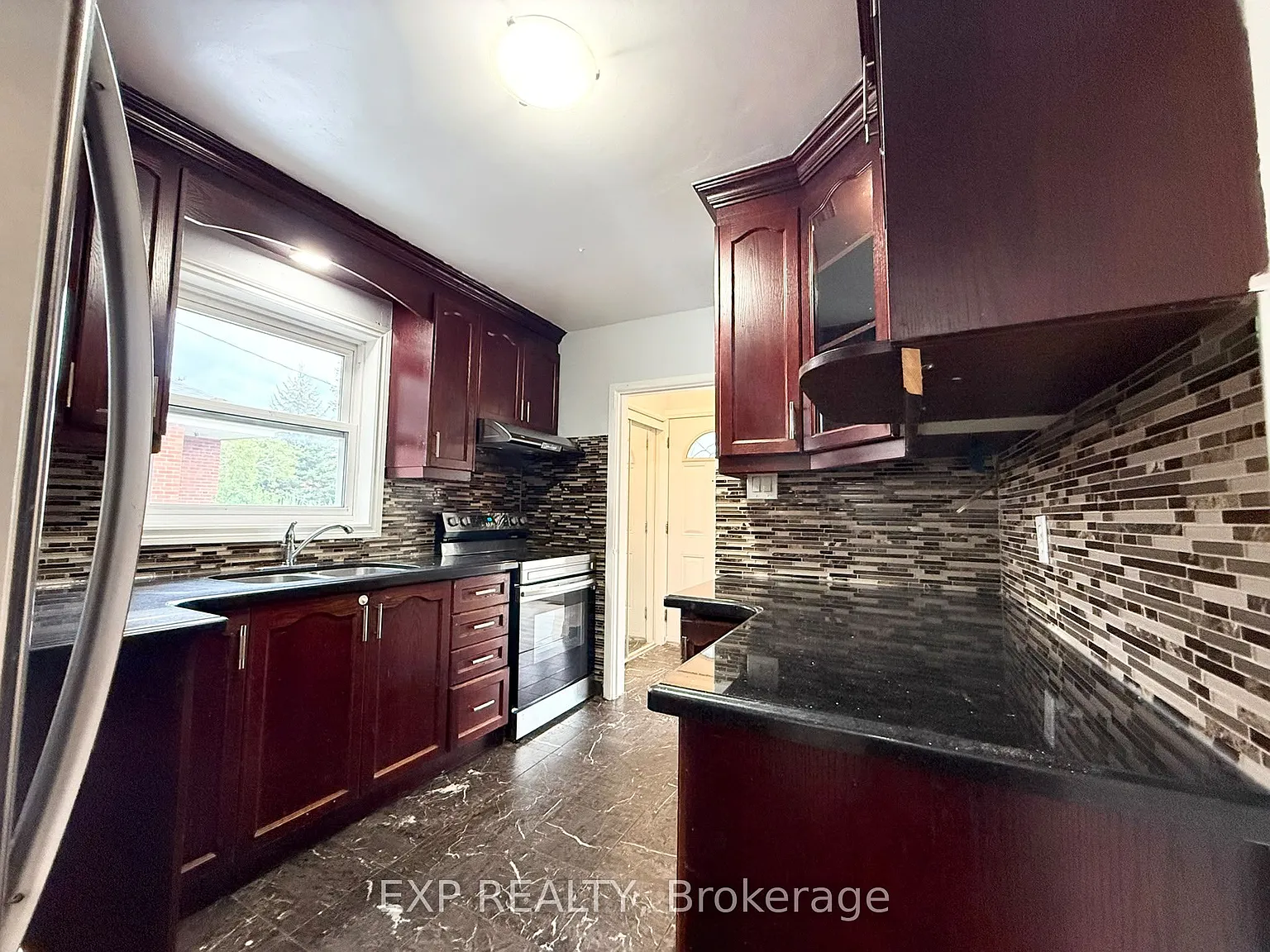 2 bed, $2,350 — Photo 4