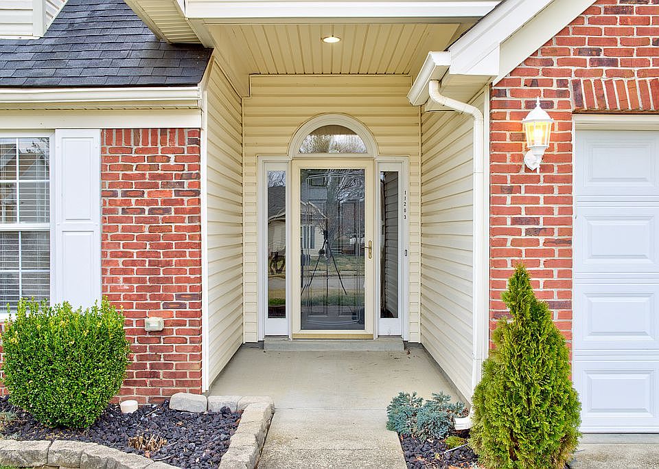 11203 Woodridge Lake Way, Louisville, KY 40272 Zillow