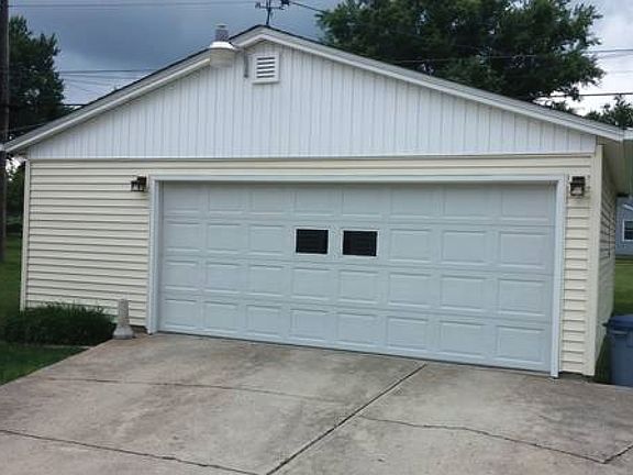 Oversized Garage