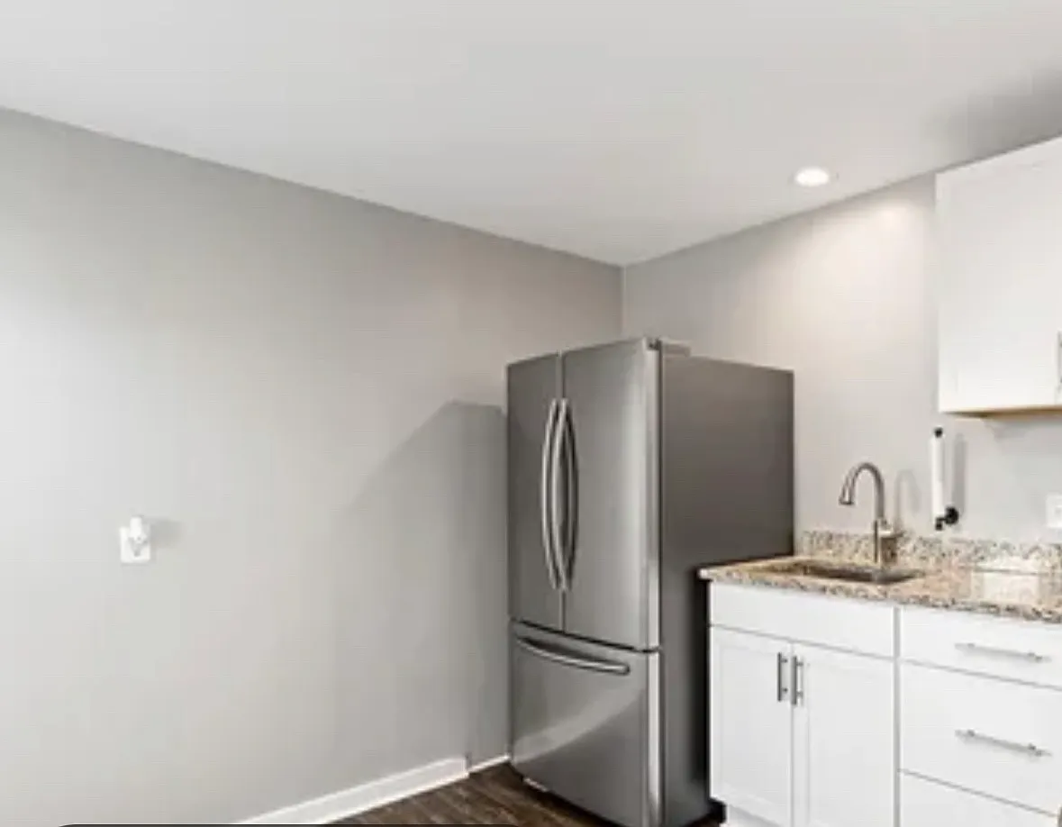 2 bed, 1000 sqft, $1,250 — Photo 4