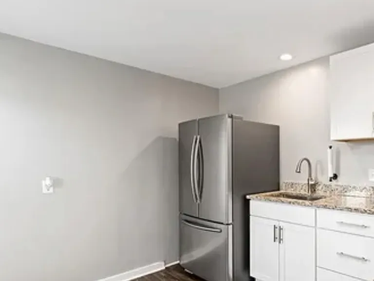 915 Corbet St #A — Photo 4