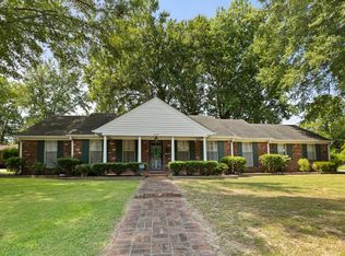 806 Pryor Dr, West Memphis, AR 72301