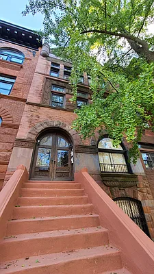 Rented by Compass | media 27