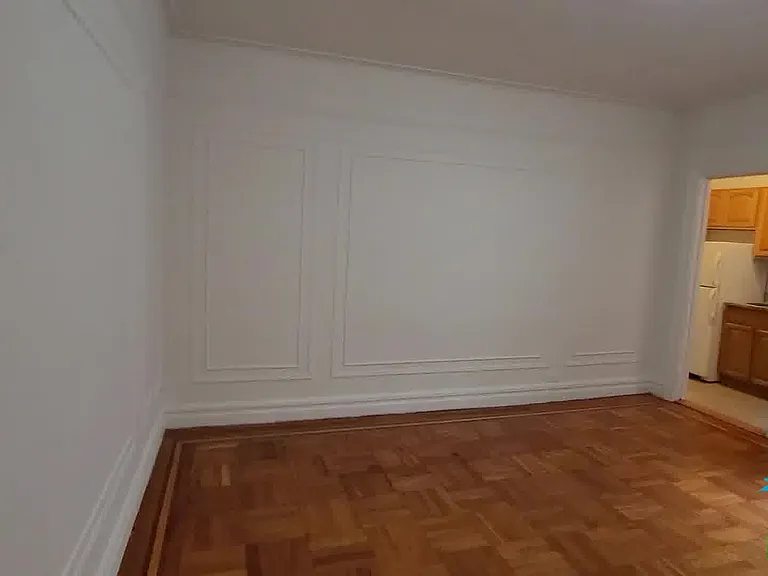 3175 Grand Concourse #J2 — Photo 3