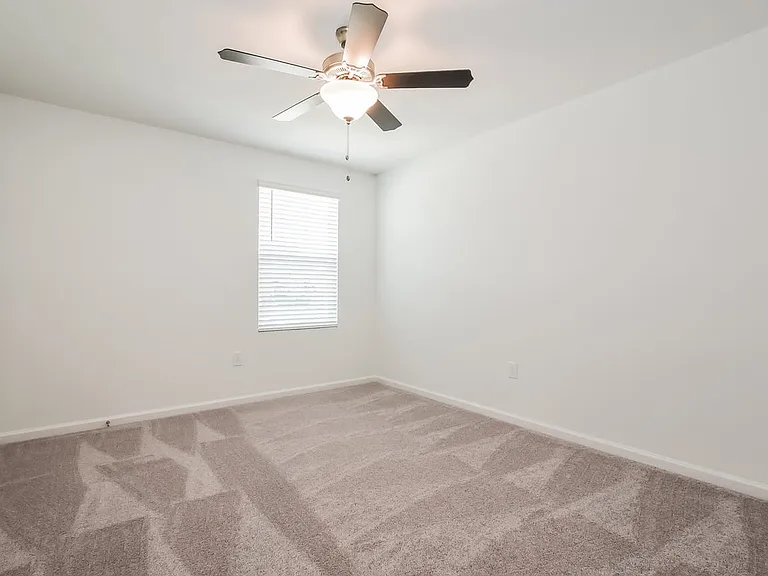 2042 Hemingway Cir — Photo 13