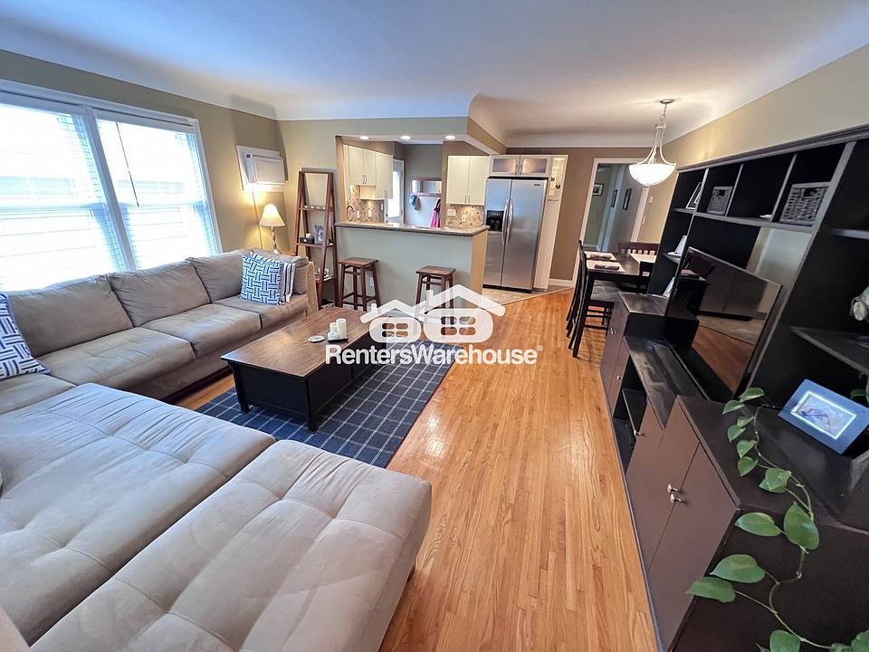 1st image of 2110 Grand Ave S