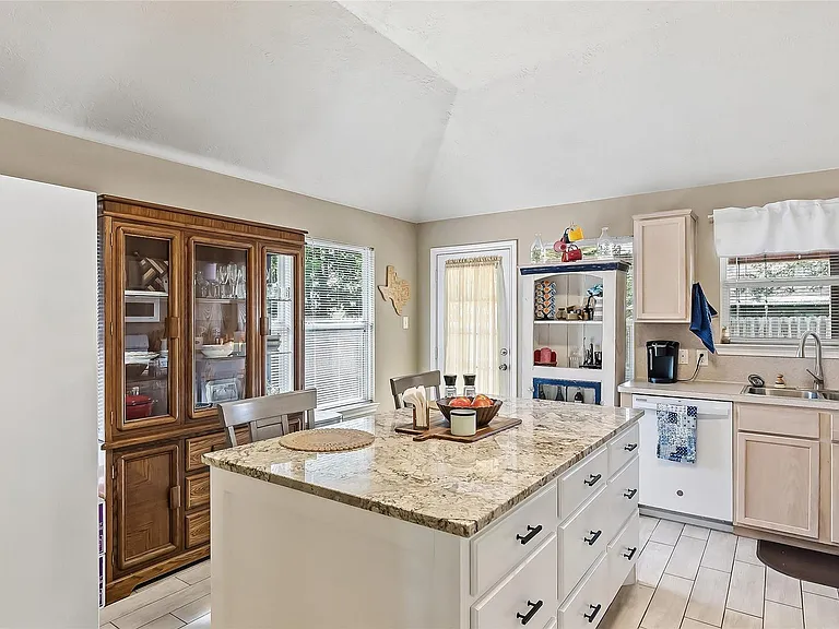 3924 Tranquil Path Dr — Photo 7