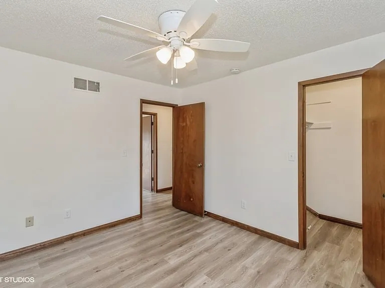 1359 Southview Cir — Photo 19