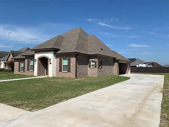 3rd image of 210 Beulah Louise Dr