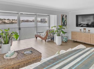 322 Harbour Dr APT 304D, Naples, FL 34103