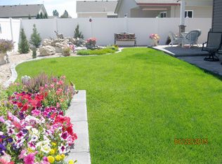 8655 W Sawtooth St, Rathdrum, ID 83858