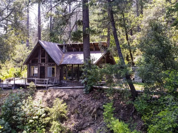 211 Lost Bridge Rd, Lewiston, CA 96052