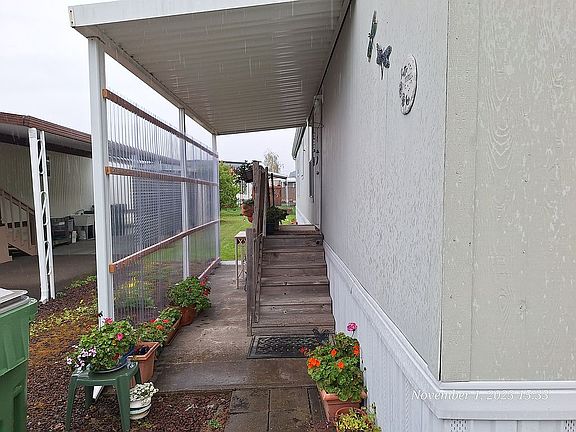 5th image of 2902 E 2nd St Unit 39