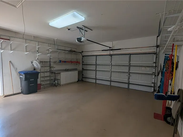 174 W Romany Loop — Photo 18