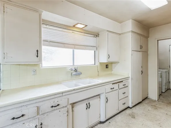 8725 Nadine St, San Gabriel, CA 91776