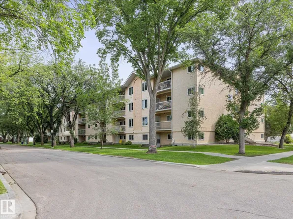 11511 130th St NW #304, Edmonton, AB T5M 4B3