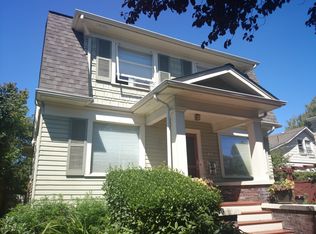 312 Newton St, Seattle, WA 98109
