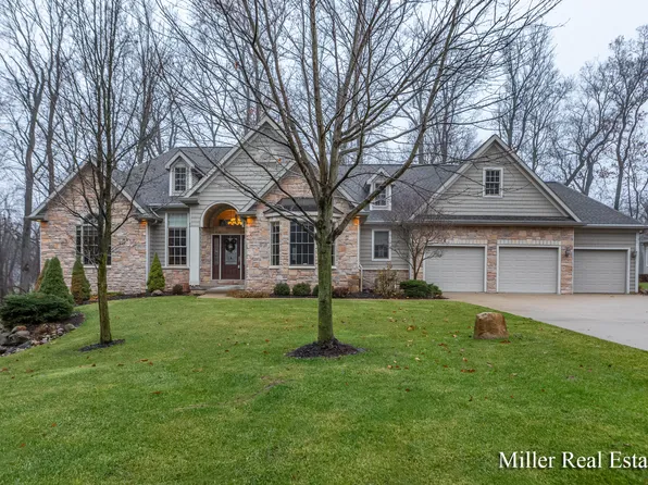 15409 Alister Mackenzie Ave, Augusta, MI 49012