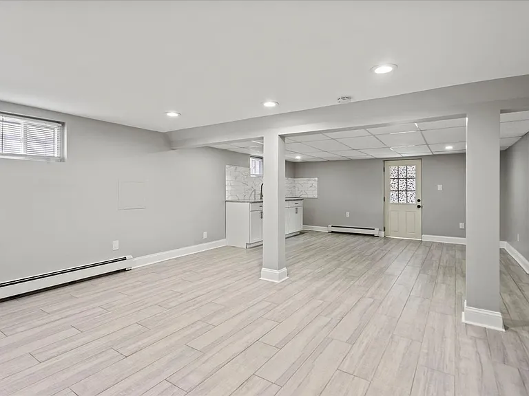 130 Gaston Ave #1 — Photo 19