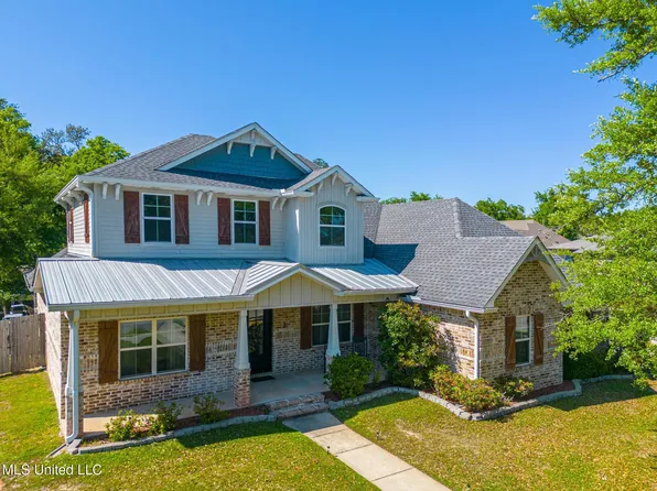 733 Malpass Landing Dr, Biloxi, MS 39532