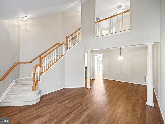 3rd image of 13941 Chelmsford Dr
