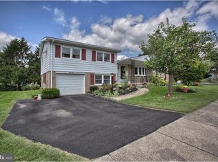 61 Miller Dr, Sinking Spring, PA 19608