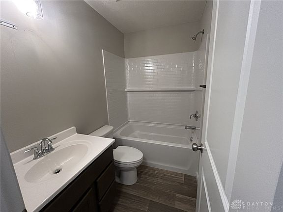 4th image of 1511 Meadow Ave