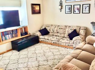 381 Ridge Crossing St APT B, Green River, WY 82935