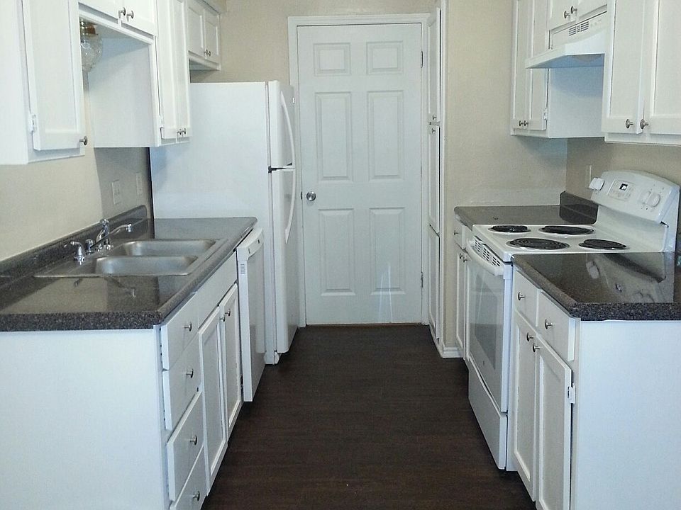 1st image of 111 Peachtree Ct APT A