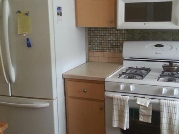 3rd image of 3018 59th St S APT 215