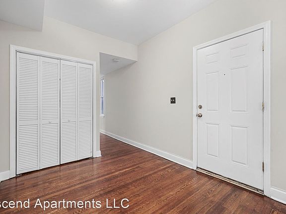 3rd image of 6136 S Eberhart Ave Unit 3-61363