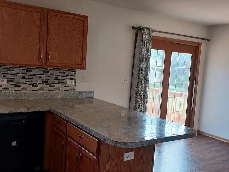 5420 Hillside Dr — Photo 10