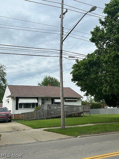 1st image of 207 Forbes Rd