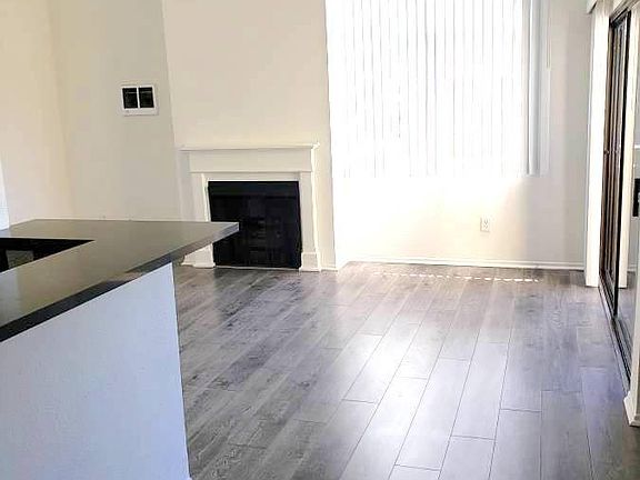 3rd image of 4276 S Centinela Ave #3304
