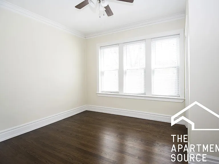 3703 N Hoyne Ave #3 — Photo 5