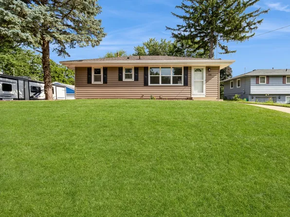 605 Emma Ave, Des Moines, IA 50315