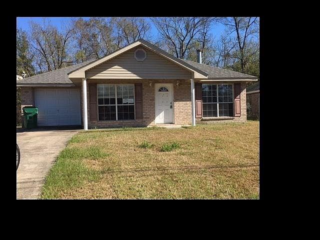 1st image of 664 Camelia Ave