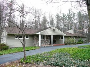 3 Snowfield Ct, Midland, MI 48640