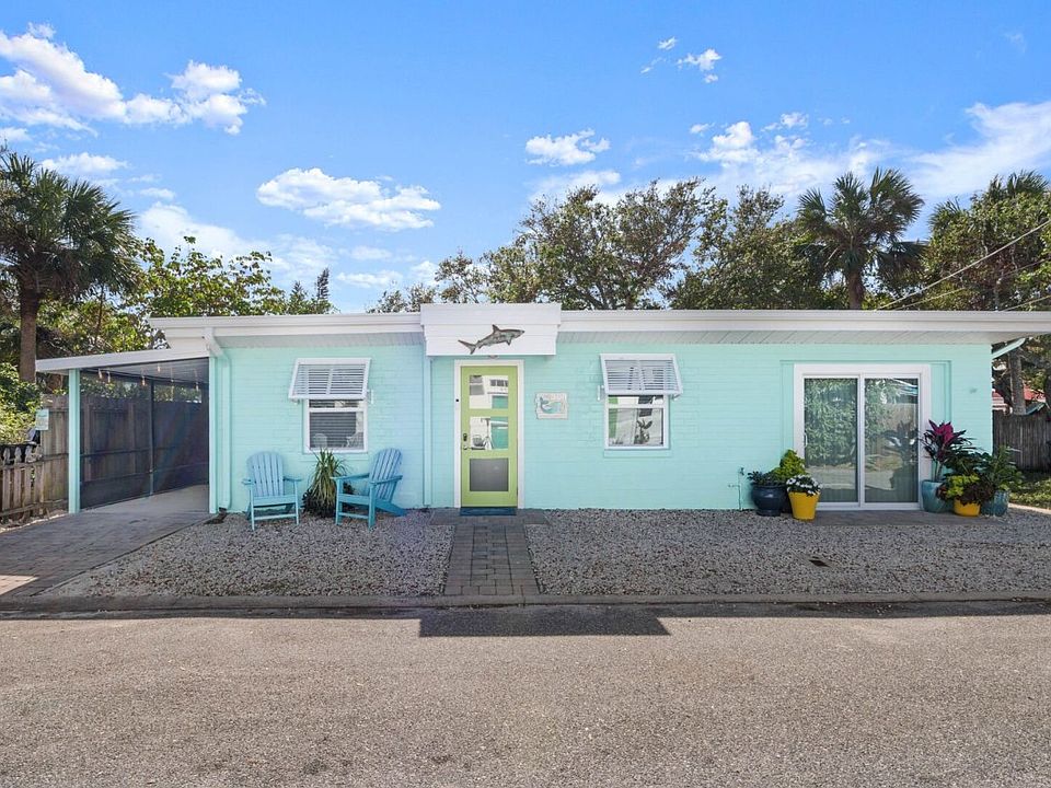 1st image of 303 Esther St