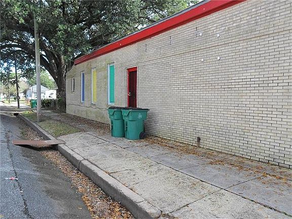 3rd image of 1200 Monroe St