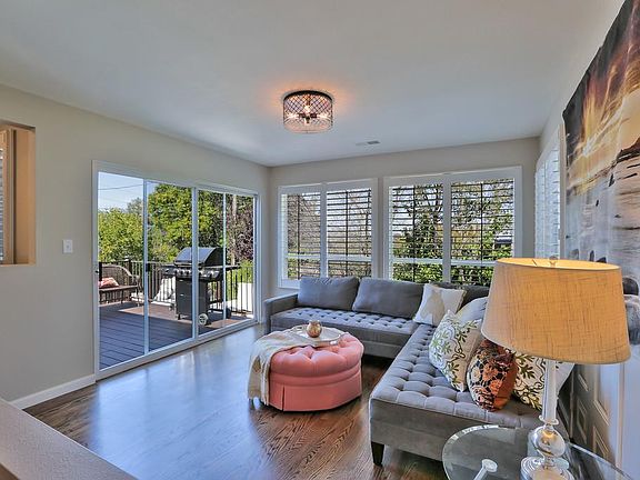 3rd image of 811 Alameda De Las Pulgas