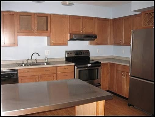 2nd image of 2115 Acklen Ave APT 9